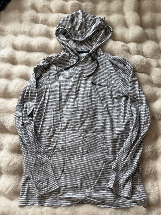 Quiksilver Other - Quiksilver Gray & White Striped Men's Hooded Long-Sleeve Shirt